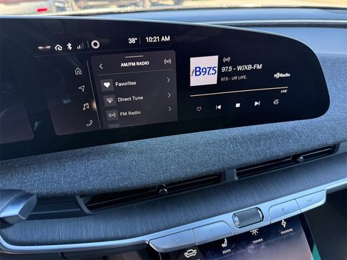 Used 2024 Lucid Air Pure image 18