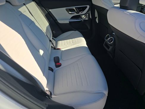 New 2026 Mercedes-Benz GLC 300 4MATIC image 21