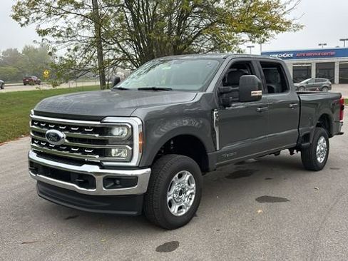 New 2026 Ford F350 XLT w/ XLT Premium Package AWD/4WD image 2