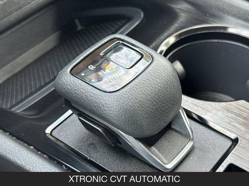 Used 2023 Nissan Rogue SV FWD image 23