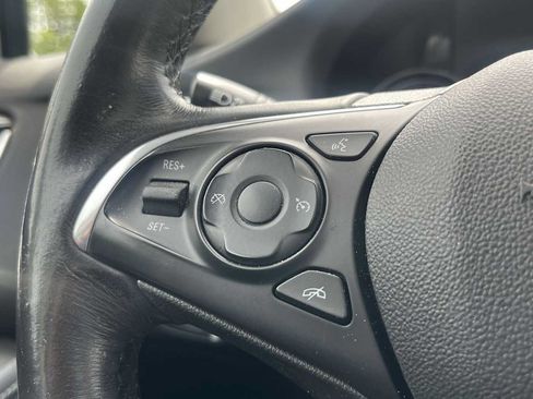 Used 2019 Buick Enclave Essence AWD/4WD image 41