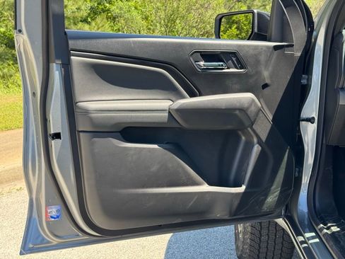 New 2025 GMC Canyon Elevation w/ Convenience Package image 18