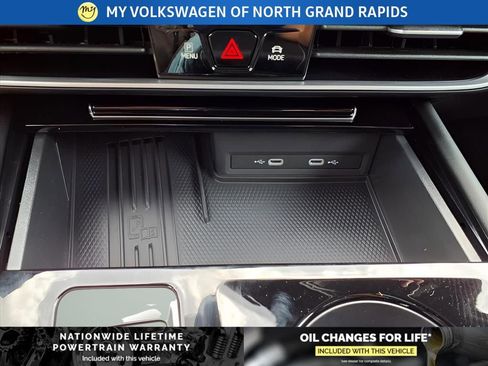 New 2026 Volkswagen Atlas Cross Sport SEL R-Line image 24