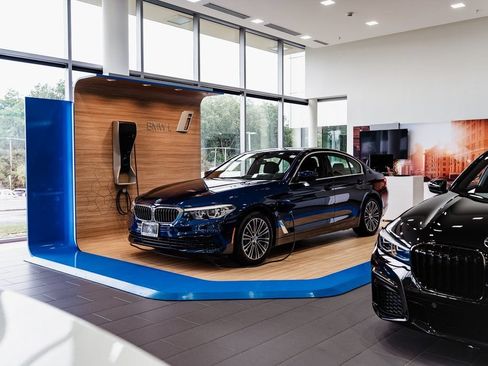 Used 2023 BMW 430i Convertible w/ M Sport Package RWD image 33
