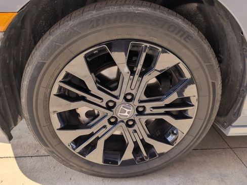 Used 2025 Honda Odyssey Sport-L image 27