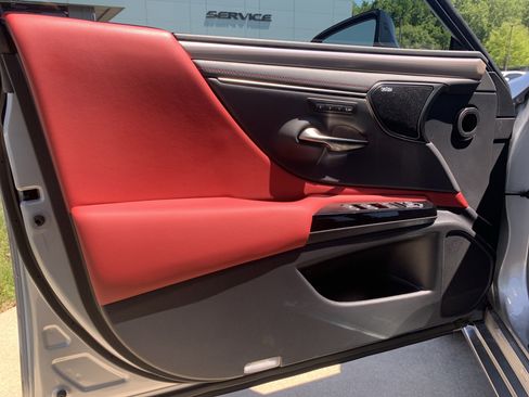 Used 2023 Lexus ES 350 F Sport w/ Accessory Package (Z2) image 14