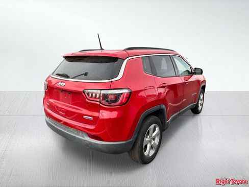 Used 2018 Jeep Compass Latitude w/ Cold Weather Group image 4