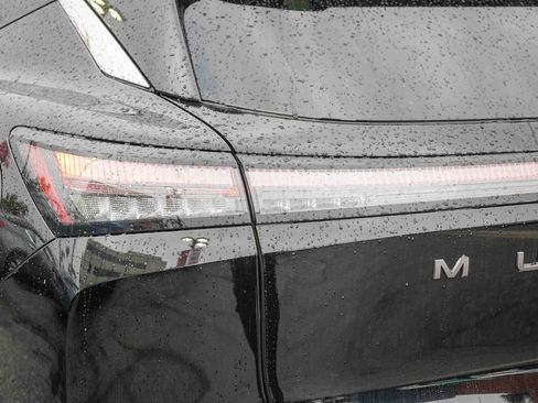 New 2026 Nissan Murano SV image 10