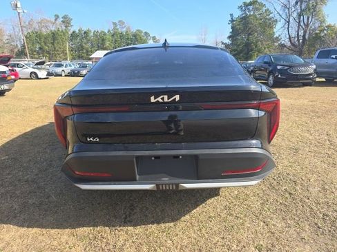 Used 2025 Kia K4 EX image 4