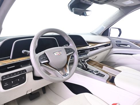 Used 2022 Cadillac Escalade ESV Premium Luxury Platinum AWD/4WD image 30