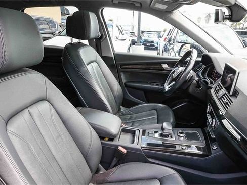 Used 2018 Audi Q5 2.0T Premium Plus w/ Premium Plus Package image 17