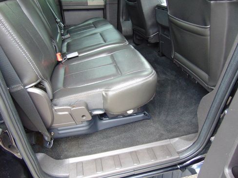 Used 2011 Ford F250 Lariat w/ Lariat Interior Pkg AWD/4WD image 15