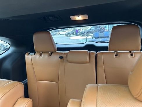 Used 2023 Toyota Highlander Platinum image 6
