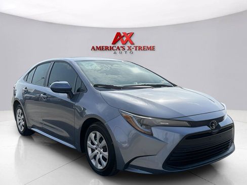 Used 2025 Toyota Corolla LE FWD image 8
