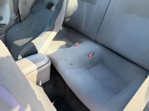 Used 2000 Toyota Celica GT image 16