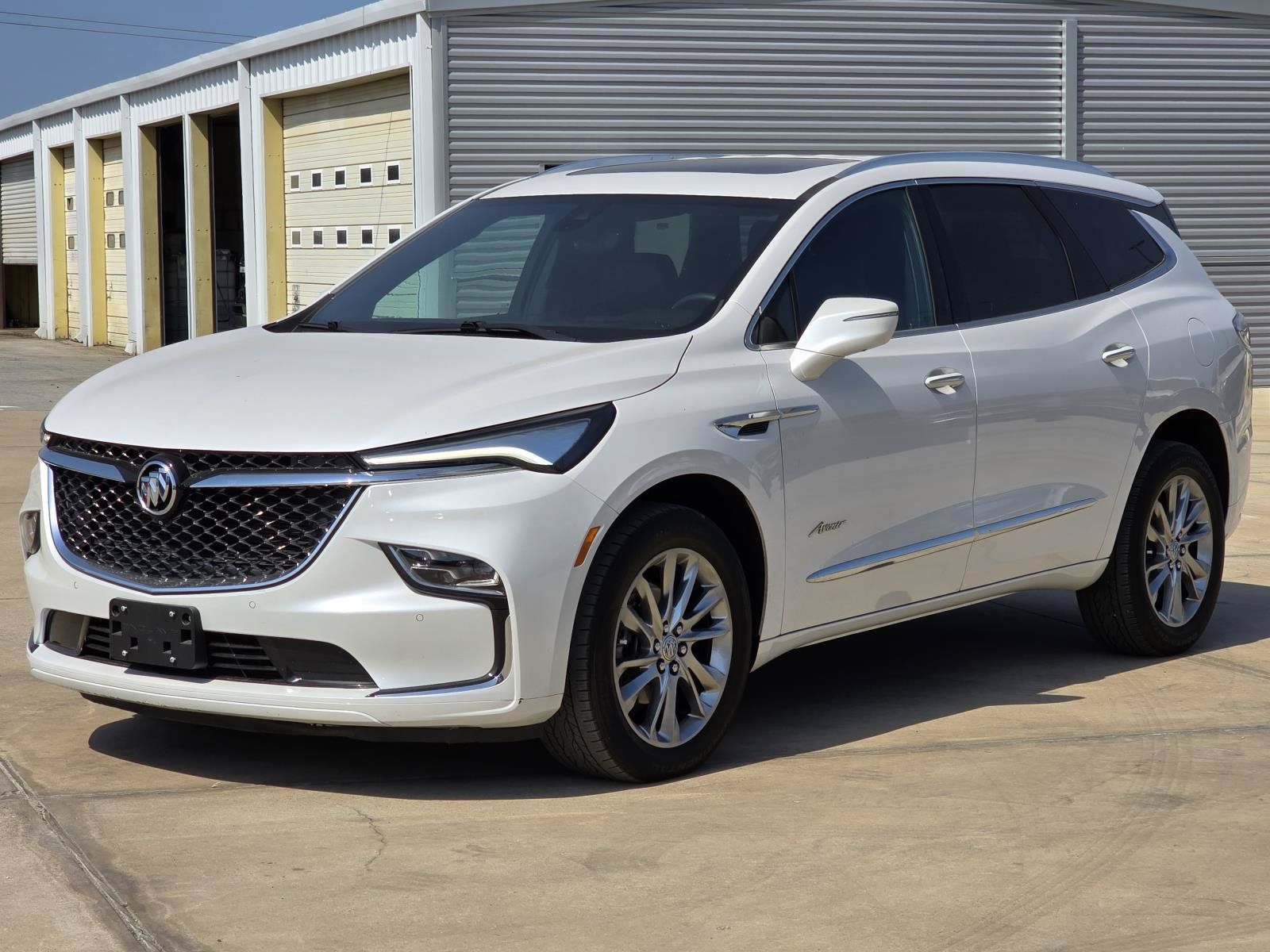 Certified 2024 Buick Enclave Avenir w/ Avenir Technology Package AWD/4WD image 3