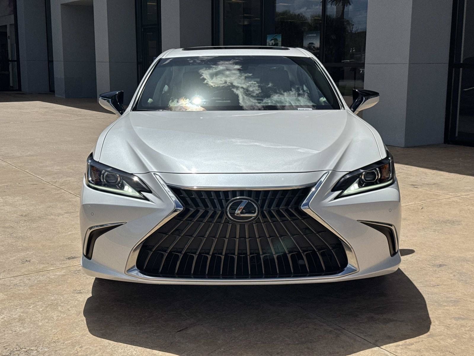 Used 2025 Lexus ES 350 w/ Premium Package FWD image 8