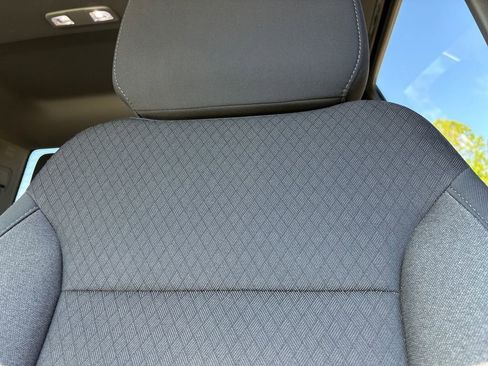 Used 2022 Chevrolet Silverado 1500 Custom image 17