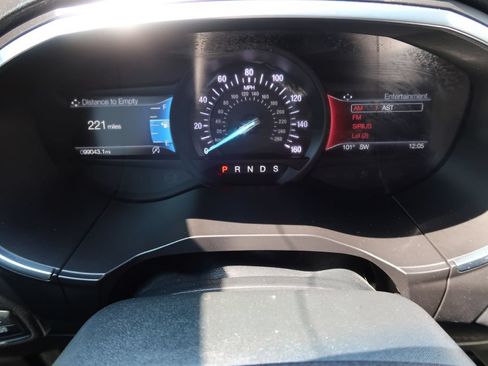 Used 2020 Ford Edge Titanium w/ Equipment Group 301A FWD image 15