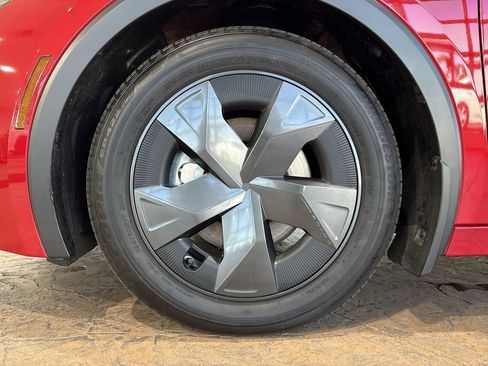 New 2026 Toyota Prius Plug-In Hybrid FWD image 10