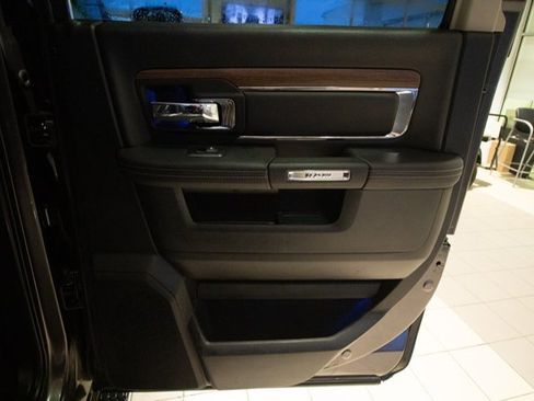 Used 2016 RAM 1500 Laramie w/ Convenience Group image 11