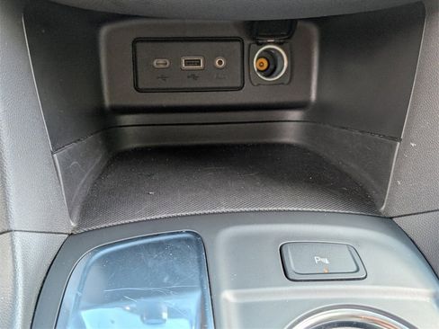 Used 2024 Chevrolet Equinox LT image 23