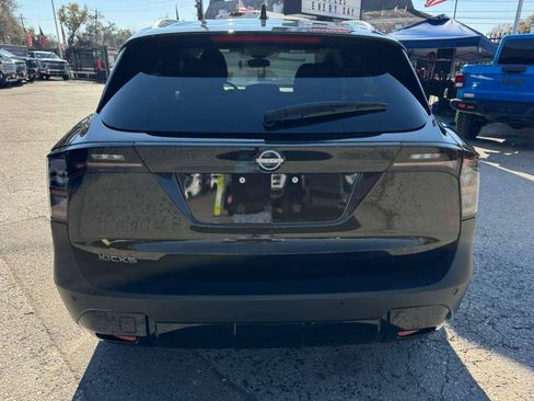 Used 2025 Nissan Kicks SV FWD image 6