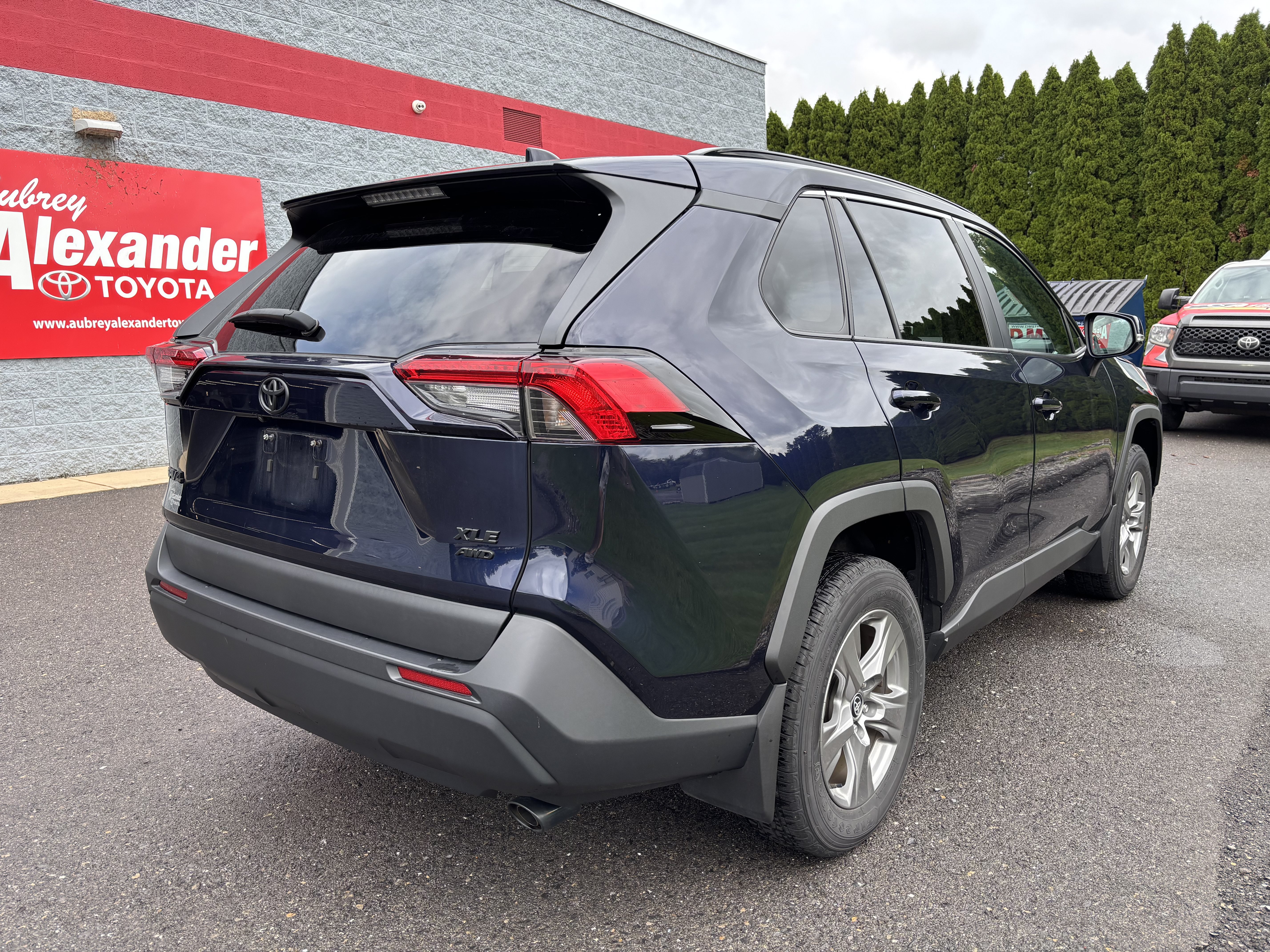 Certified 2024 Toyota RAV4 XLE w/ Convenience Package AWD/4WD image 3