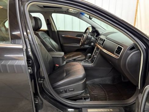 Used 2011 Lincoln MKZ FWD image 19