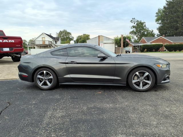 Used 2017 Ford Mustang Coupe RWD image 8