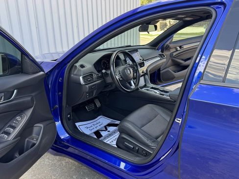 Used 2020 Honda Accord Sport image 19