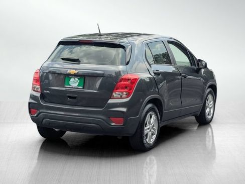 Used 2020 Chevrolet Trax LS FWD image 4