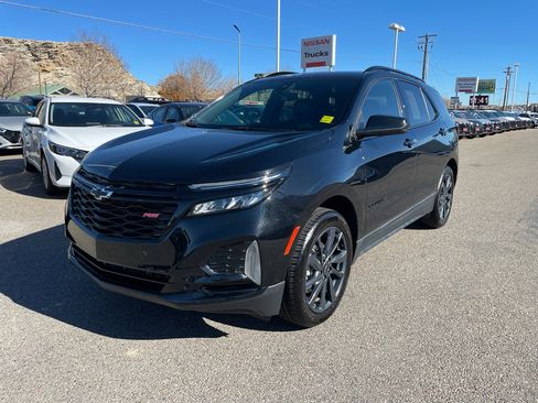 Used 2024 Chevrolet Equinox RS image 1