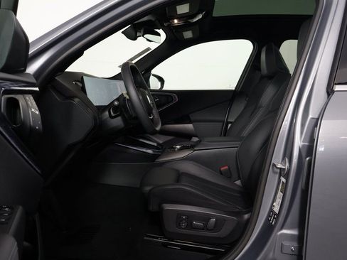 Used 2025 BMW X3 xDrive30i w/ Convenience Package image 10