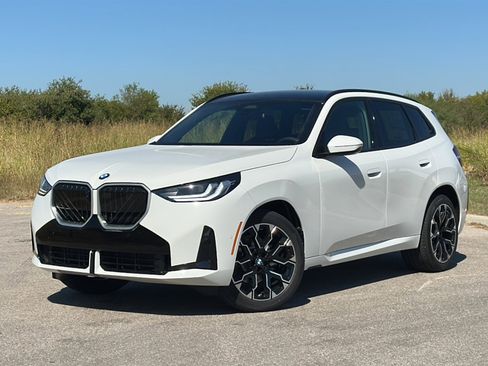 New 2026 BMW X3 xDrive30 w/ Premium Package image 2