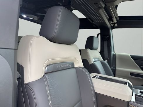New 2026 GMC Hummer EV 4x4 Crew Cab image 18