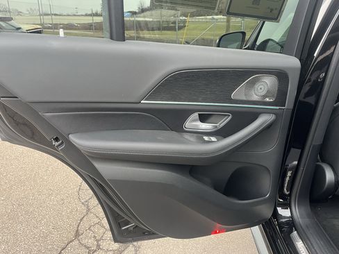 Used 2025 Mercedes-Benz GLE 450 GLE 450 image 33