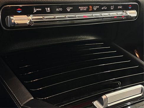 Used 2020 Mercedes-Benz GLS 450 4MATIC image 39