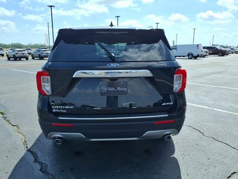 Used 2023 Ford Explorer Limited w/ Equipment Group 301A image 4
