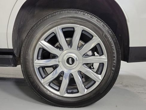 Used 2023 Cadillac Escalade Premium Luxury Platinum w/ LPO, Floor Liner Package AWD/4WD image 10