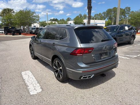 Used 2022 Volkswagen Tiguan SEL R-Line image 5
