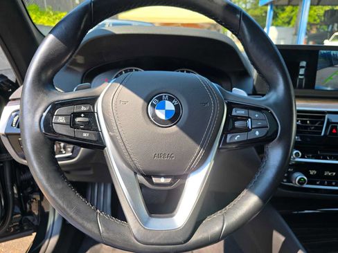 Used 2018 BMW 530i xDrive AWD/4WD image 24