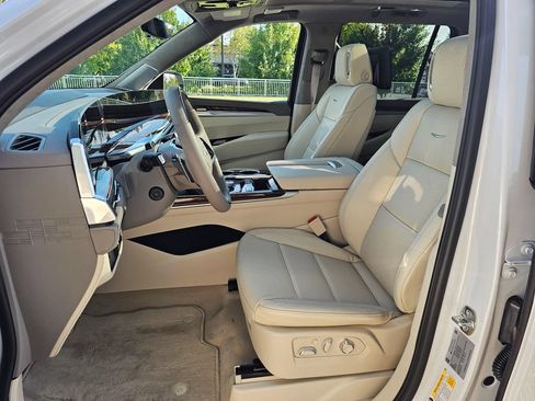 New 2026 Cadillac Escalade Platinum Sport AWD/4WD image 23