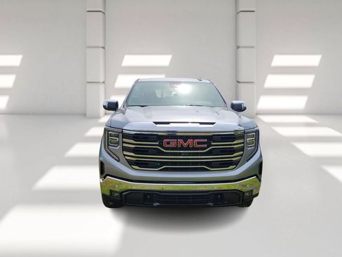 New 2026 GMC Sierra 1500 SLT w/ SLT Premium Plus Package AWD/4WD image 2
