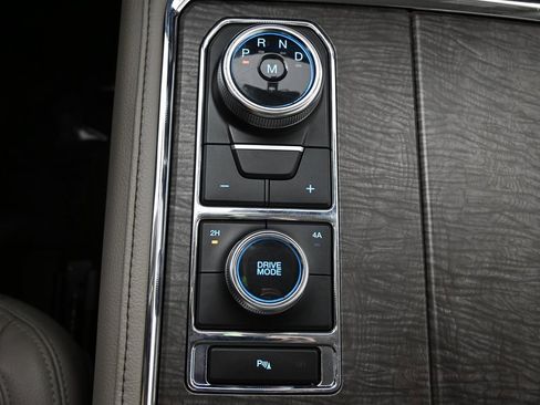 Used 2021 Ford Expedition Limited image 34