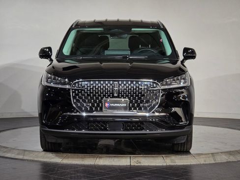 New 2026 Lincoln Aviator Premiere image 3