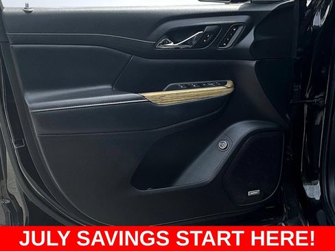 Used 2019 GMC Acadia Denali w/ Technology Package AWD/4WD image 26