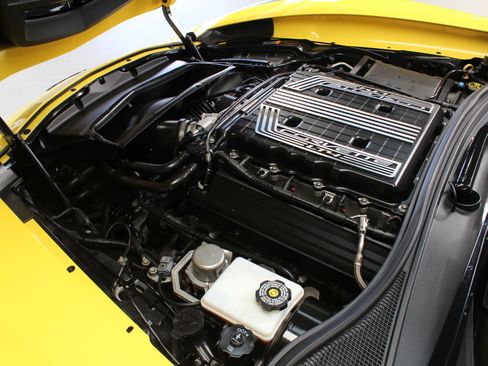 Used 2017 Chevrolet Corvette Z06 image 16