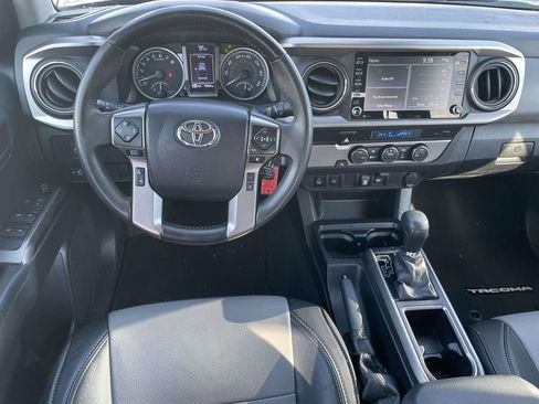 Used 2022 Toyota Tacoma SR5 image 23