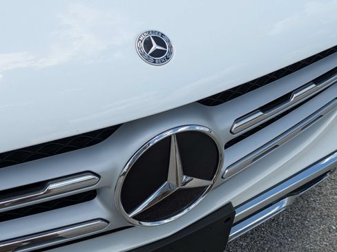 Used 2022 Mercedes-Benz GLC 300 image 13
